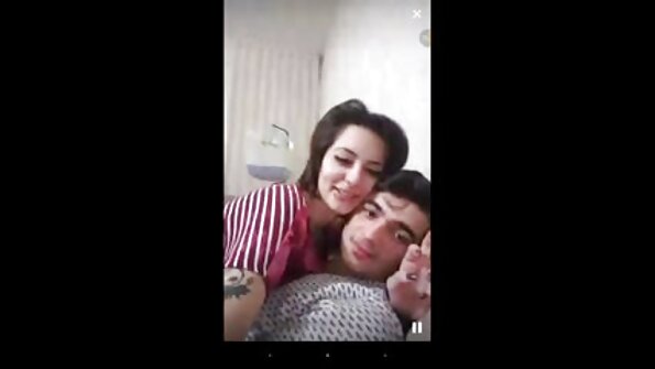 Fiara drăguță porno cu femei cu floci și-a arătat sincer căciula ei furajeră.