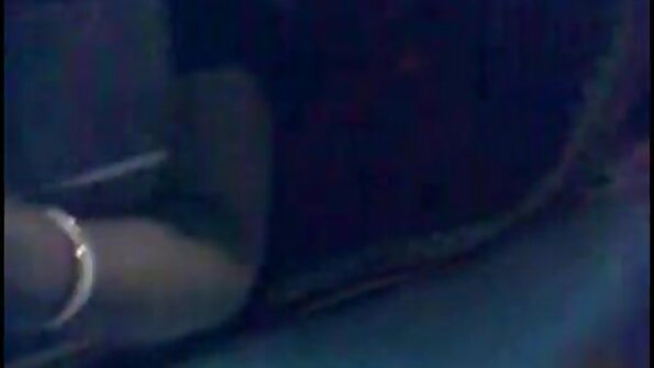 Pentru o filme porno cu mature cu floci petrecere nudistă, îndreptați-vă pe plaja sălbatică.